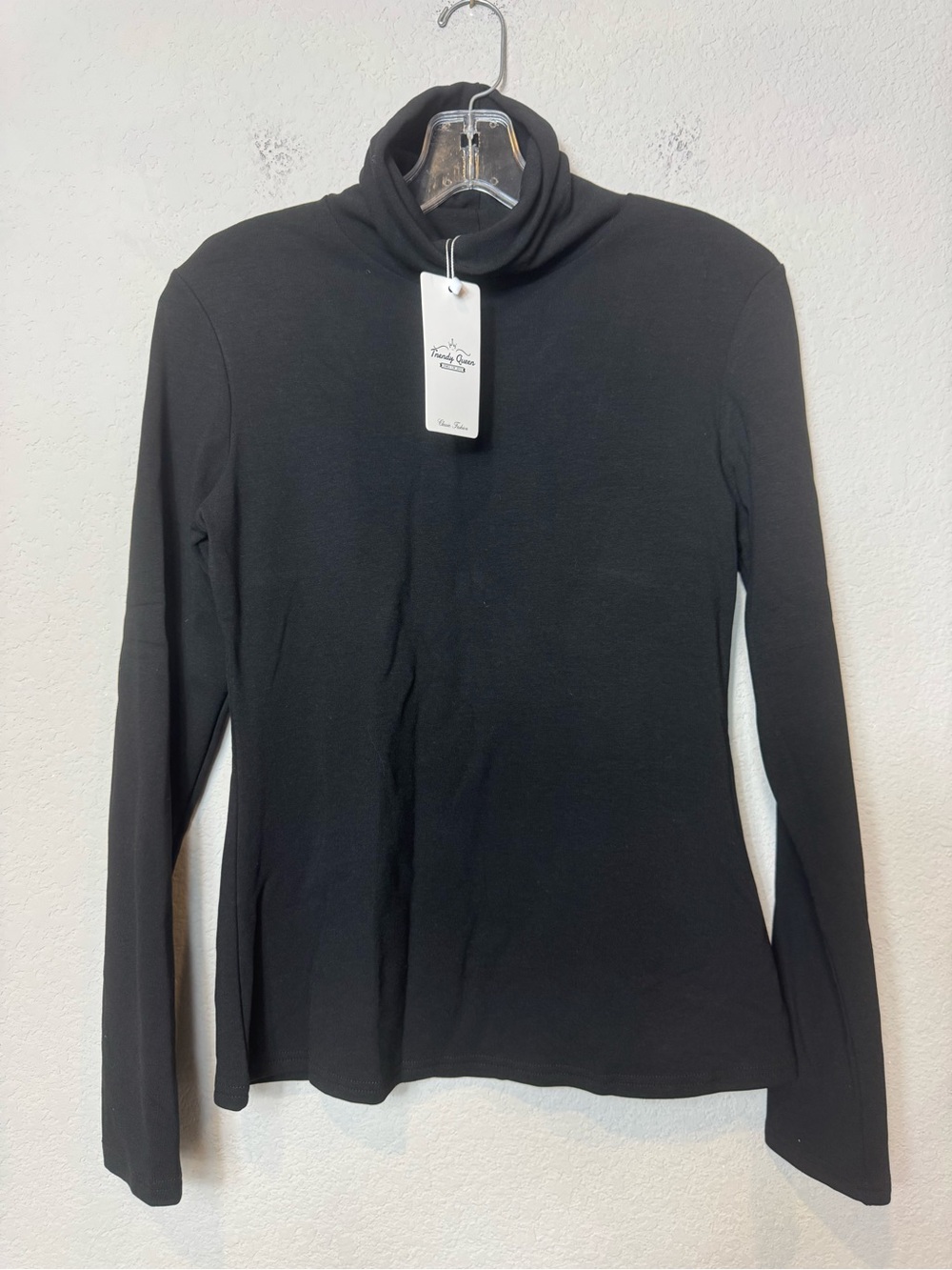 Trendy Queen Black Long Sleeve Fleece Lined Turtleneck Top Women’s size S NWT